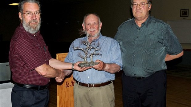 Le Groupement forestier coopératif St-François remet le prix « Sylviculteur émérite 2009