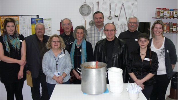 La journée nationale des cuisines collectives est mise en évidence aux Tabliers en Folie, cuisines collectives de la MRC du Val St-François