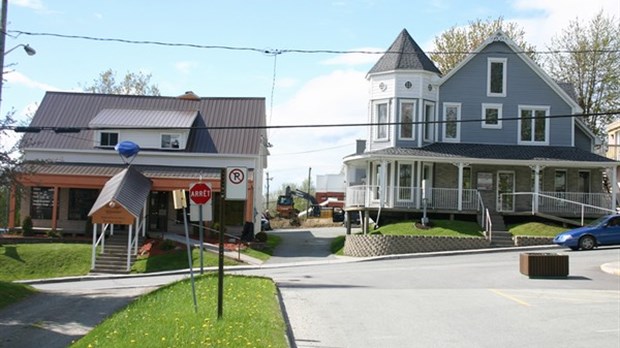 Du stationnement additionnel pour des commerces de la rue Saint-Georges à Windsor