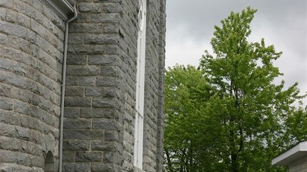 La réfection du mur de l’église Saint-François-Xavier débutera en août