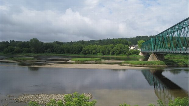 L'eau de la rivière St-François à son plus bas la semaine dernière