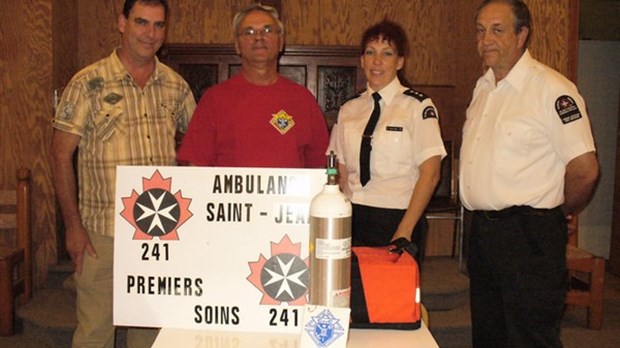 Don des Chevaliers à l’Ambulance Saint-Jean de Windsor