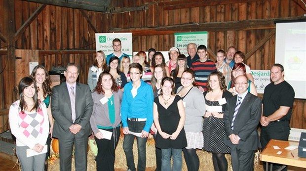 Une troisième édition réussie du programme Trio étudiant Desjardins pour l’emploi