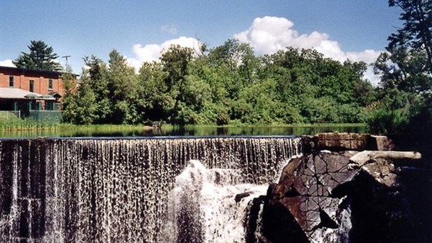 Barrage de la Poudrière. Réparation en 2012 et accessibilité élargie aux sentiers dès maintenant