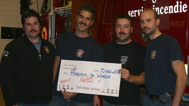 L’association des pompiers remet des dons à des organismes et des écoles