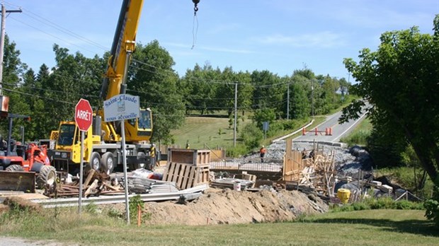 La reconstruction d’un pont sur le chemin Goshen se poursuit