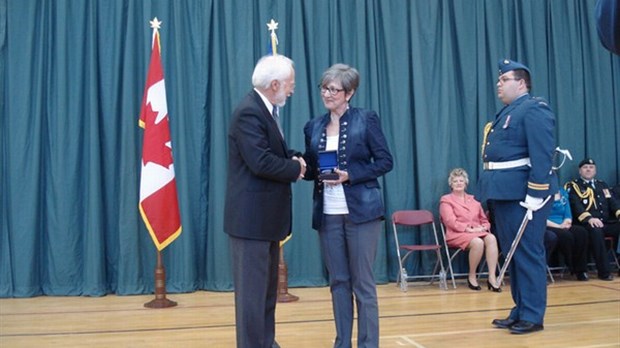 Giselle Duval reçoit la Médaille du Lieutenant-gouverneur du Québec