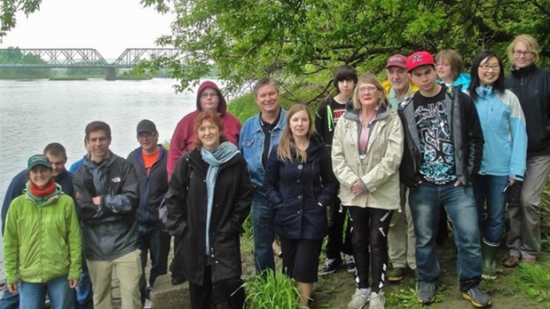 Richmond. 200 truites mouchetées relâchées dans la rivière Saint-François