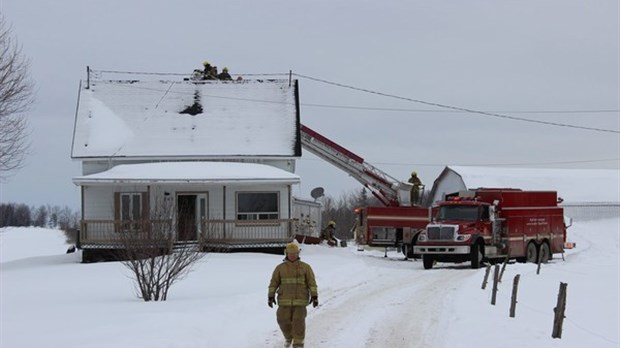 Feu de cheminée à Val-Joli