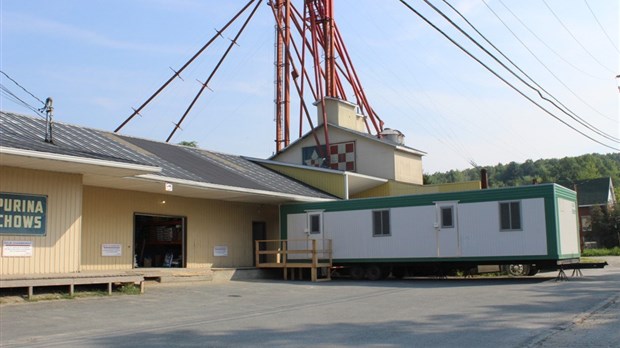 Une roulotte temporaire pour l’accès de la clientèle de Agri Services St-Laurent