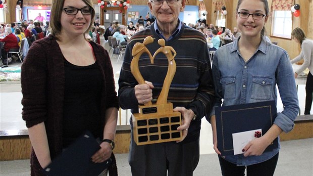 Textes des hommages rendus à Louis Saint-Laurent et à trois jeunes bénévoles