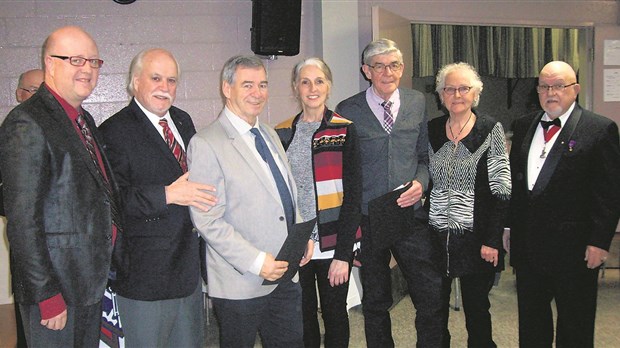 Le conseil 2823 des Chevaliers de Colomb honore une trentaine de jubilaires