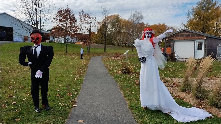 Un sentier d’épouvante créatif et amusant à Saint-Georges-de-Windsor