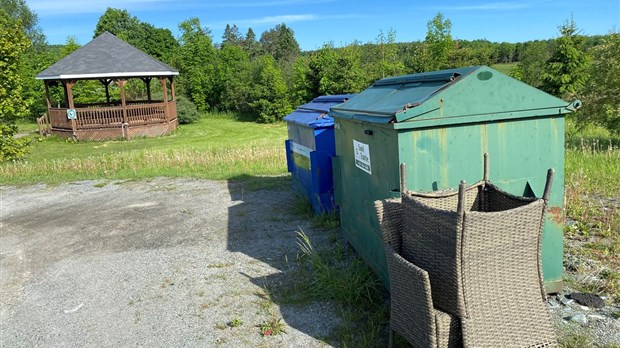 Des gros rebuts laissés un peu partout à Saint-Denis