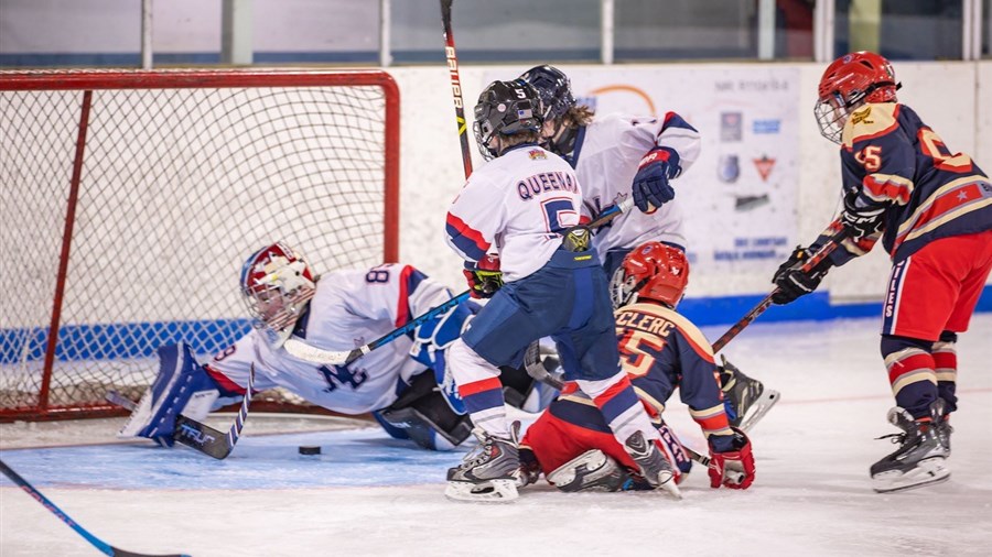  Trois équipes représenteront la ville hôtesse du tournoi Mousquiri, dont deux à la défense de leur titre de championne