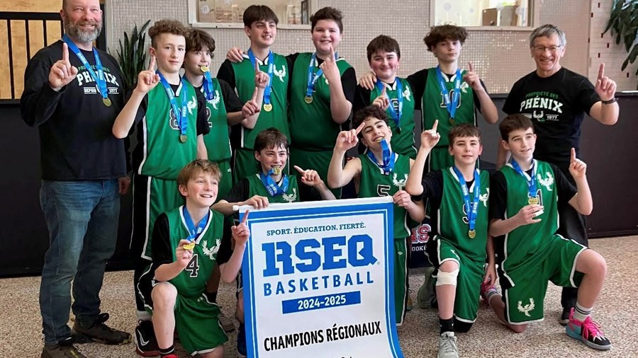 Le Phénix Atome D4 champions régionaux du RSEQ en Basketball